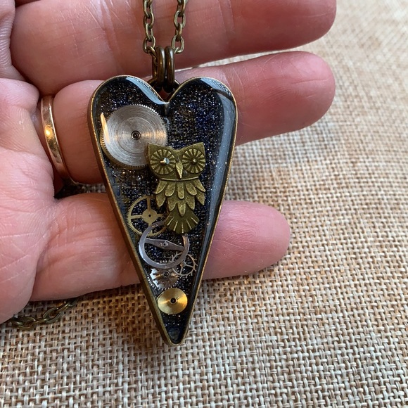 Twinsdesign Jewelry - Owl Heart Gears Necklace Resin layered NWOT